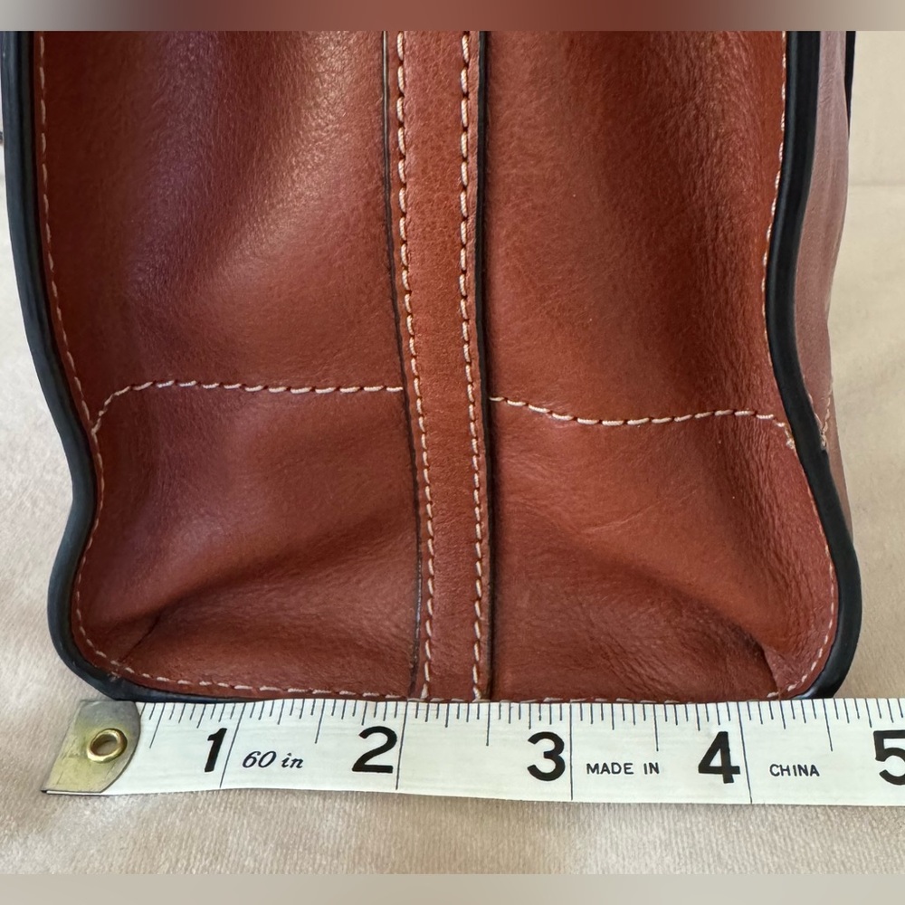 Fossil Carmen Tote Bag EUC - Picture 14 of 16